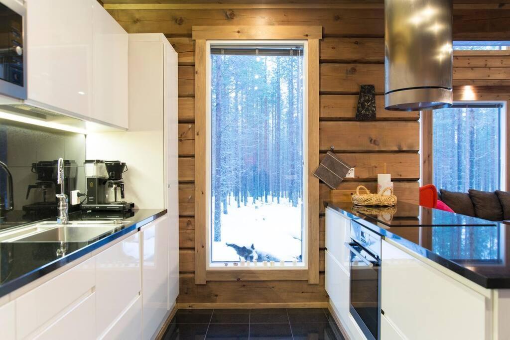 Charming Log House - Lumous B - Pyhaetunturi - Finland Villa Exterior photo